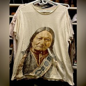 Magnolia Pearl Sitting Bull Amazing T Shirt
